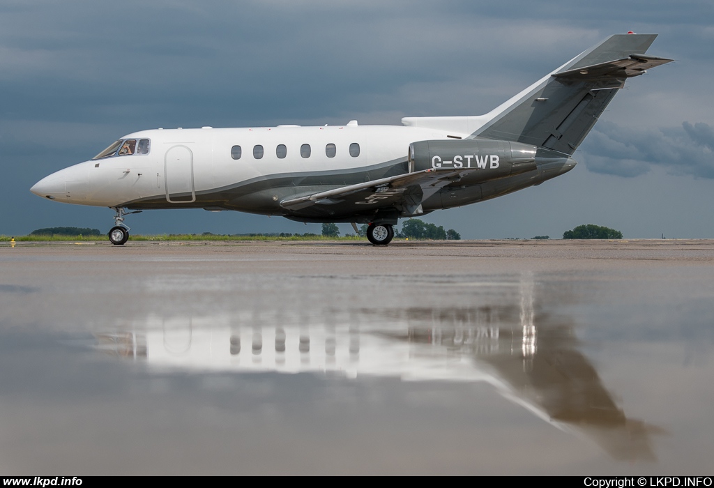 VOLUXIS – Raytheon Hawker 750 G-STWB