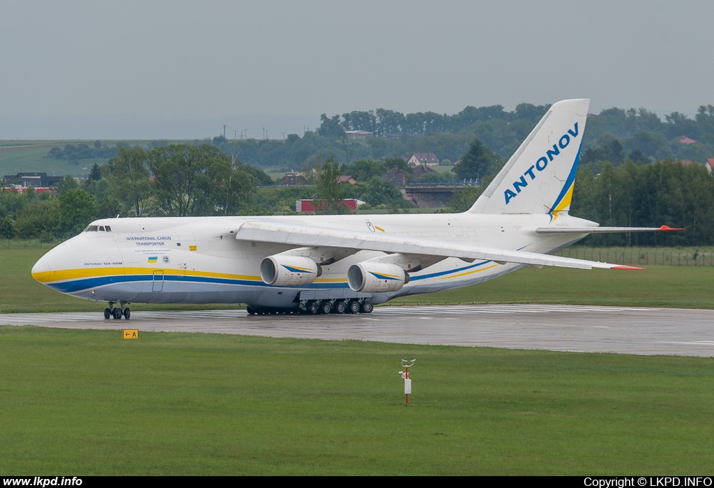 Antonov Design Bureau – Antonov AN-124-100M-150 UR-82008