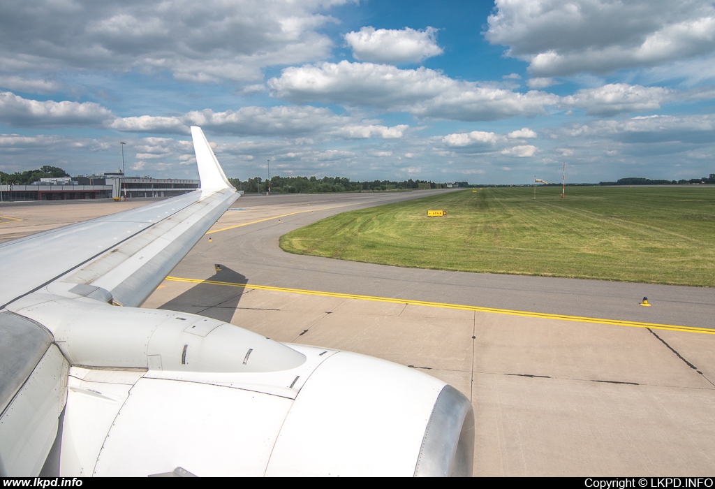 Go2Sky – Boeing B737-86J OM-GTF