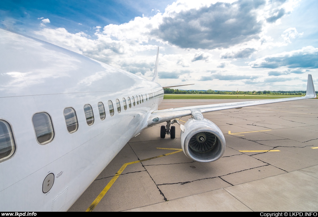 Go2Sky – Boeing B737-86J OM-GTF