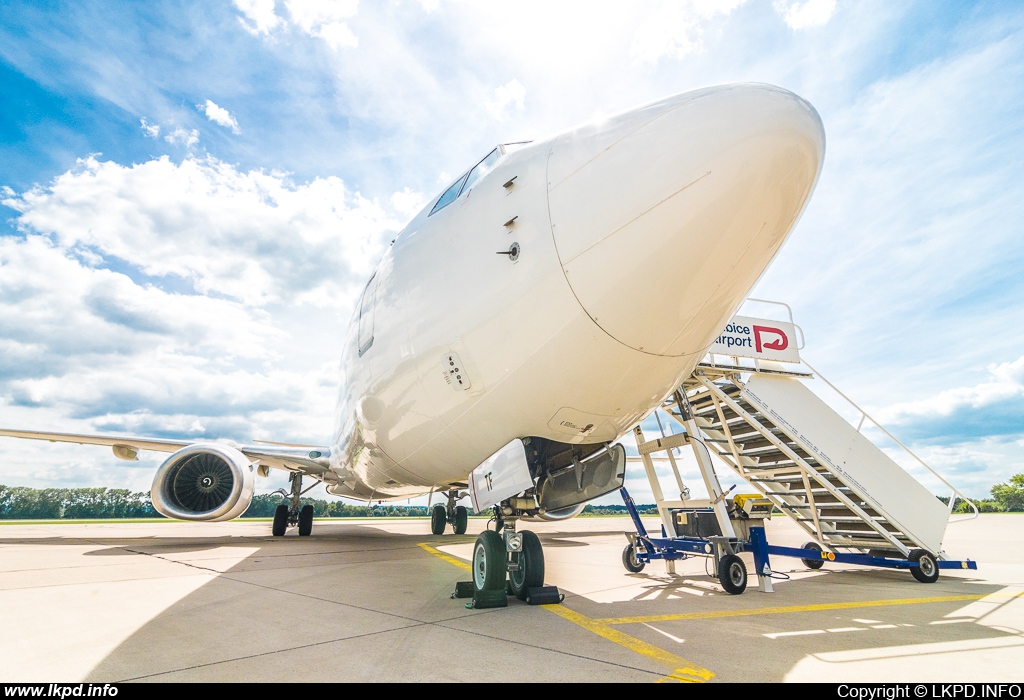 Go2Sky – Boeing B737-86J OM-GTF