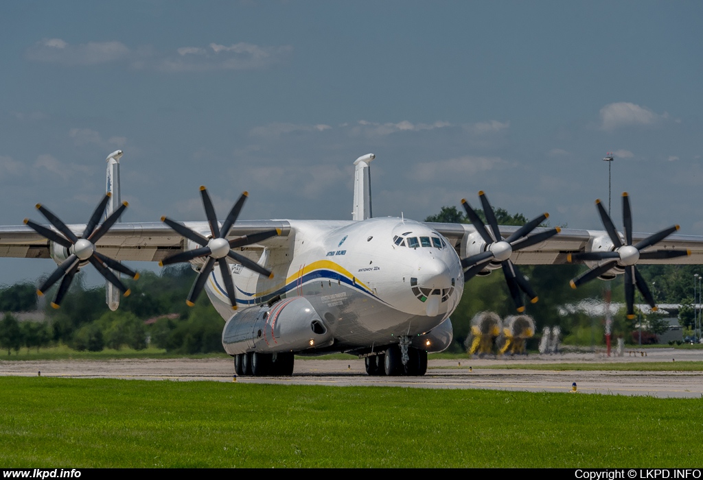 Antonov Design Bureau – Antonov AN-22A UR-09307