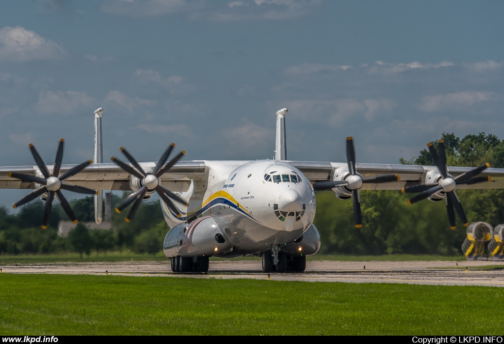 Antonov Design Bureau – Antonov AN-22A UR-09307