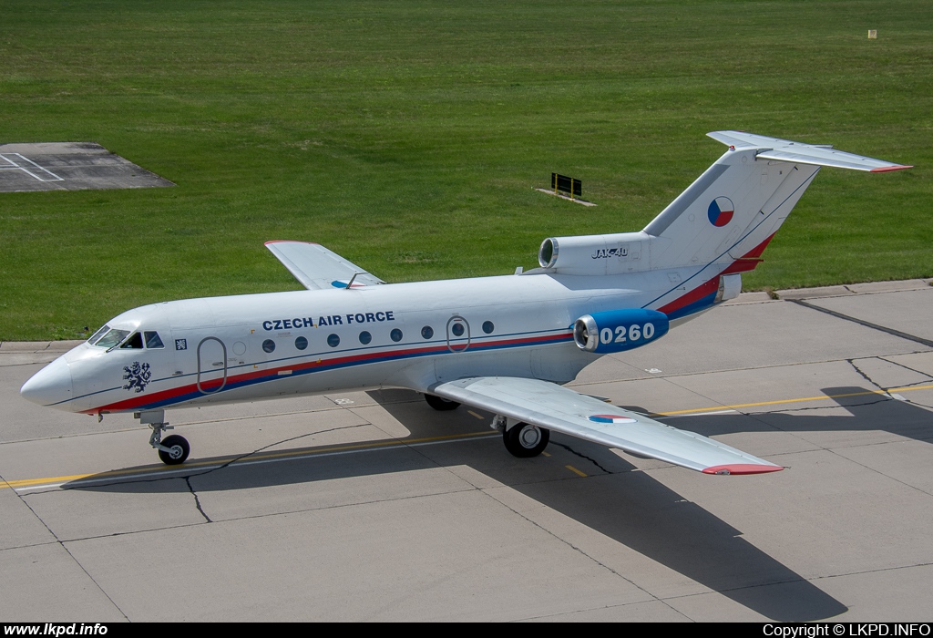 Czech Air Force – Yakovlev YAK-40 0260