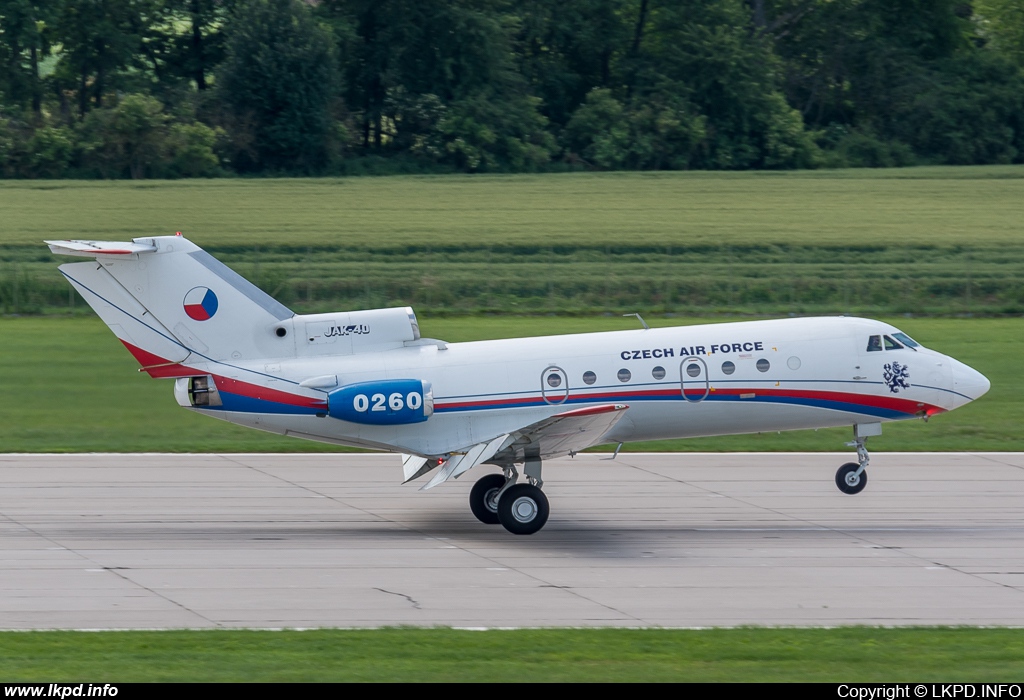 Czech Air Force – Yakovlev YAK-40 0260