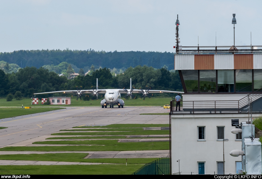 Antonov Design Bureau – Antonov AN-22A UR-09307