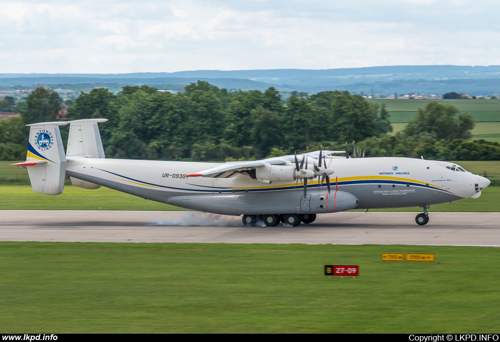 Antonov Design Bureau – Antonov AN-22A UR-09307