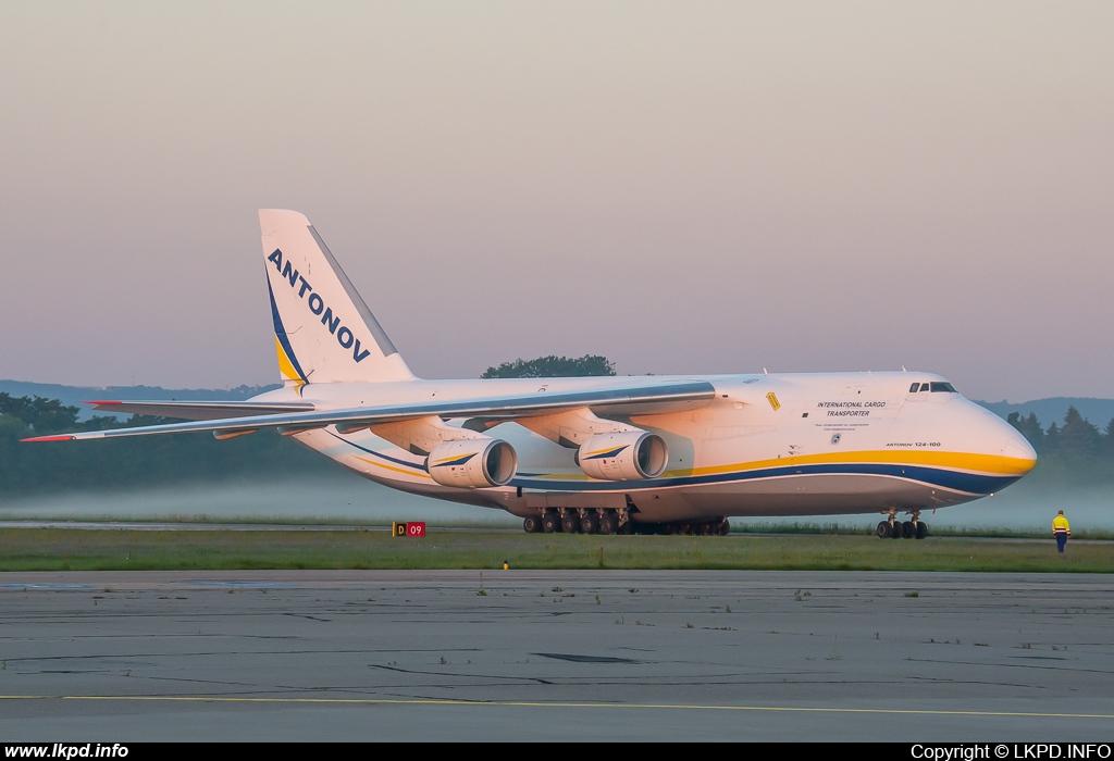 Antonov Design Bureau – Antonov AN-124-100 UR-82073