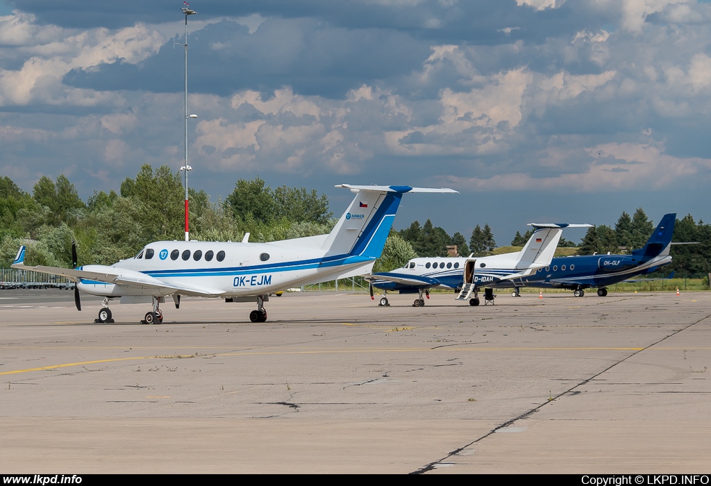 Junker – Beech 200GT/250 OK-EJM