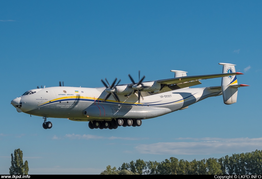 Antonov Design Bureau – Antonov AN-22A UR-09307