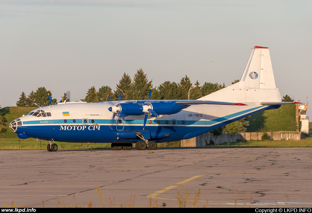 Motor Sich – Antonov AN-12B UR-11819