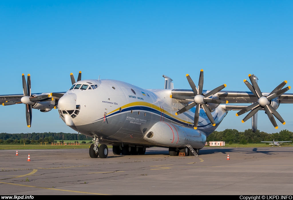 Antonov Design Bureau – Antonov AN-22A UR-09307