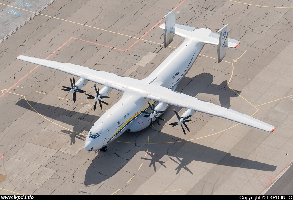 Antonov Design Bureau – Antonov AN-22A UR-09307