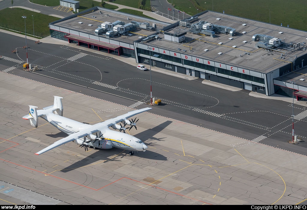 Antonov Design Bureau – Antonov AN-22A UR-09307