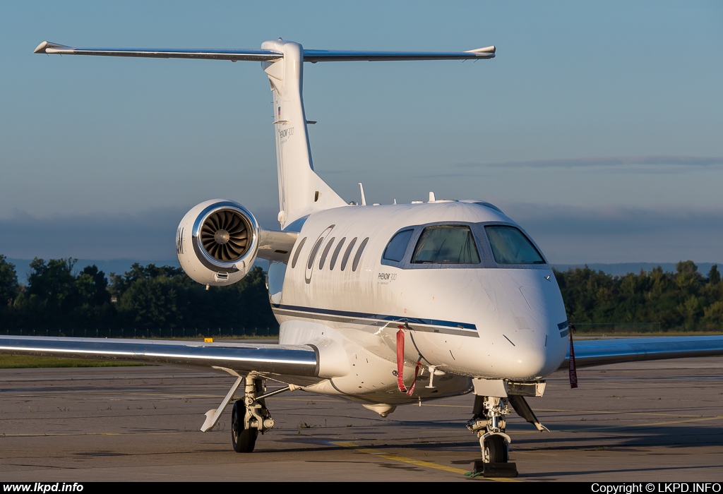 Private/Soukrom – Embraer EMB-505 Phenom 300 D-CCGM