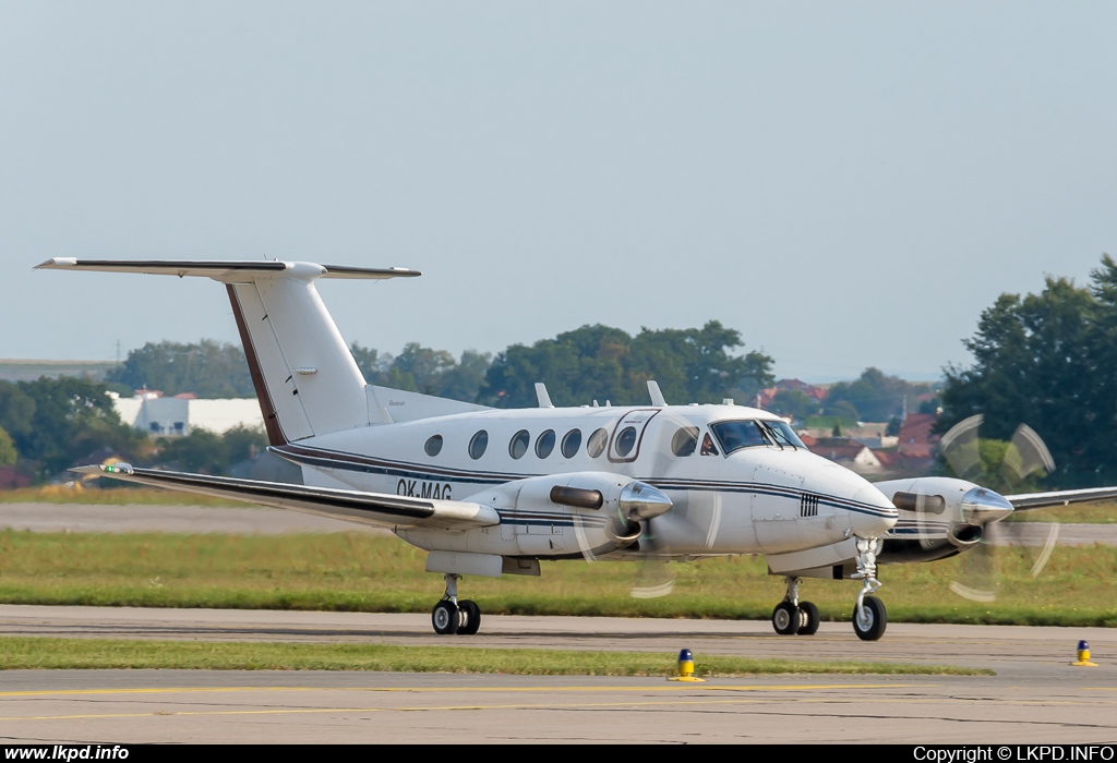 Private/Soukrom – Beech 200 OK-MAG