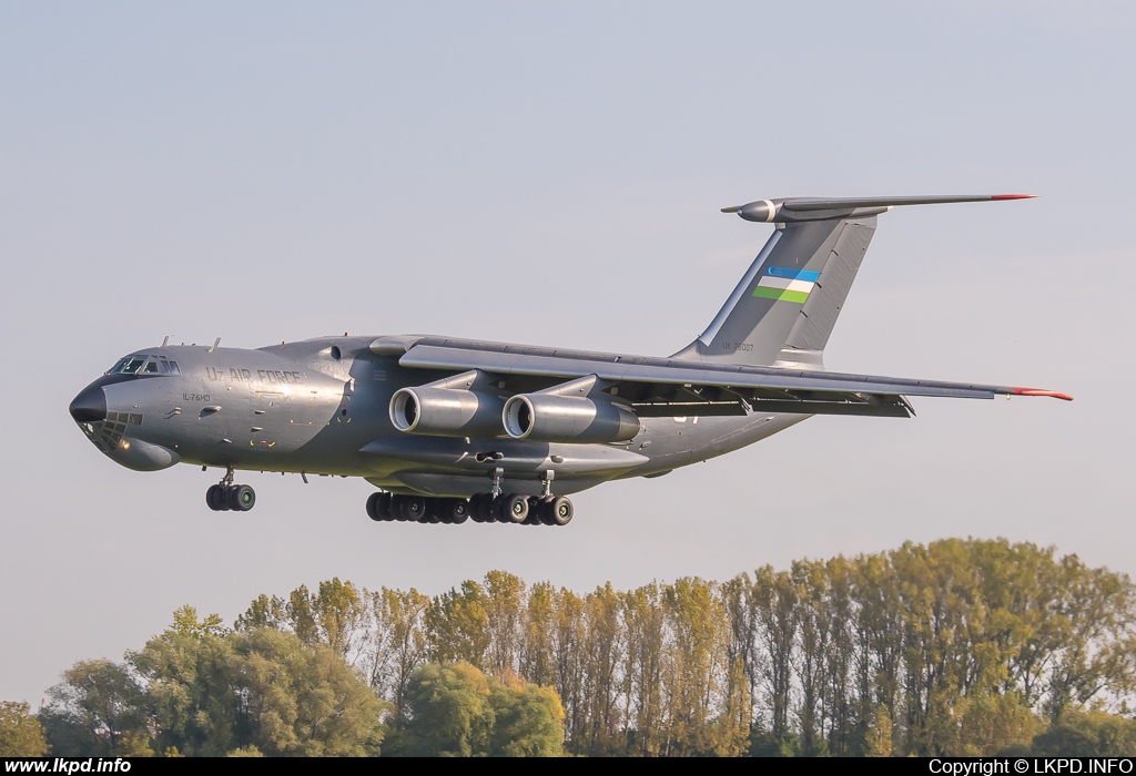 Uzbekistan Air Force – Iljuin IL-76MD UK-76007