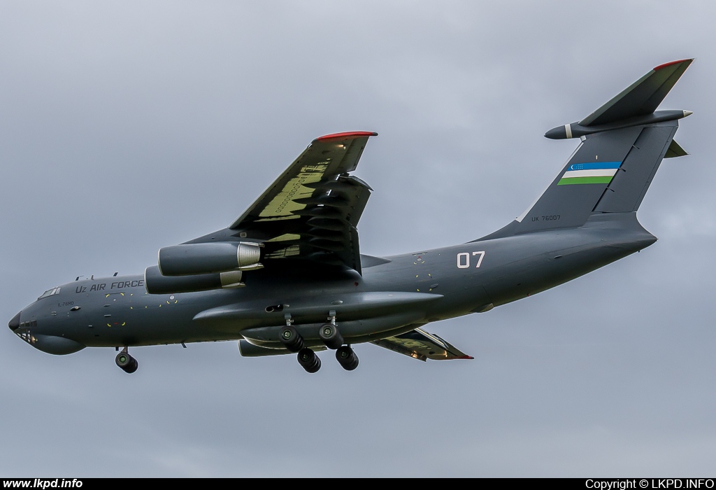 Uzbekistan Air Force – Iljuin IL-76MD UK-76007