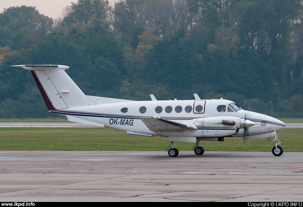 Private/Soukrom – Beech 200 OK-MAG