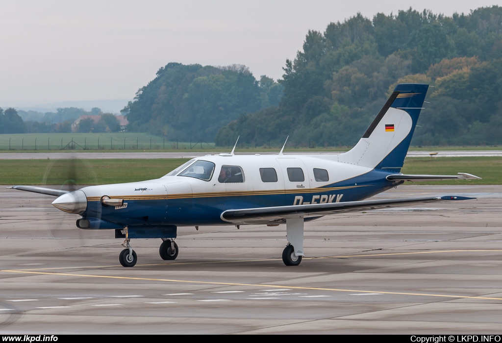 Private/Soukrom – Piper PA-46-310P D-EBKK