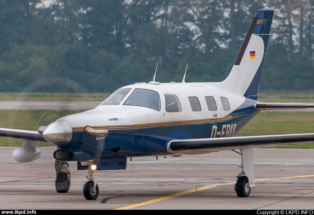 Private/Soukrom – Piper PA-46-310P D-EBKK