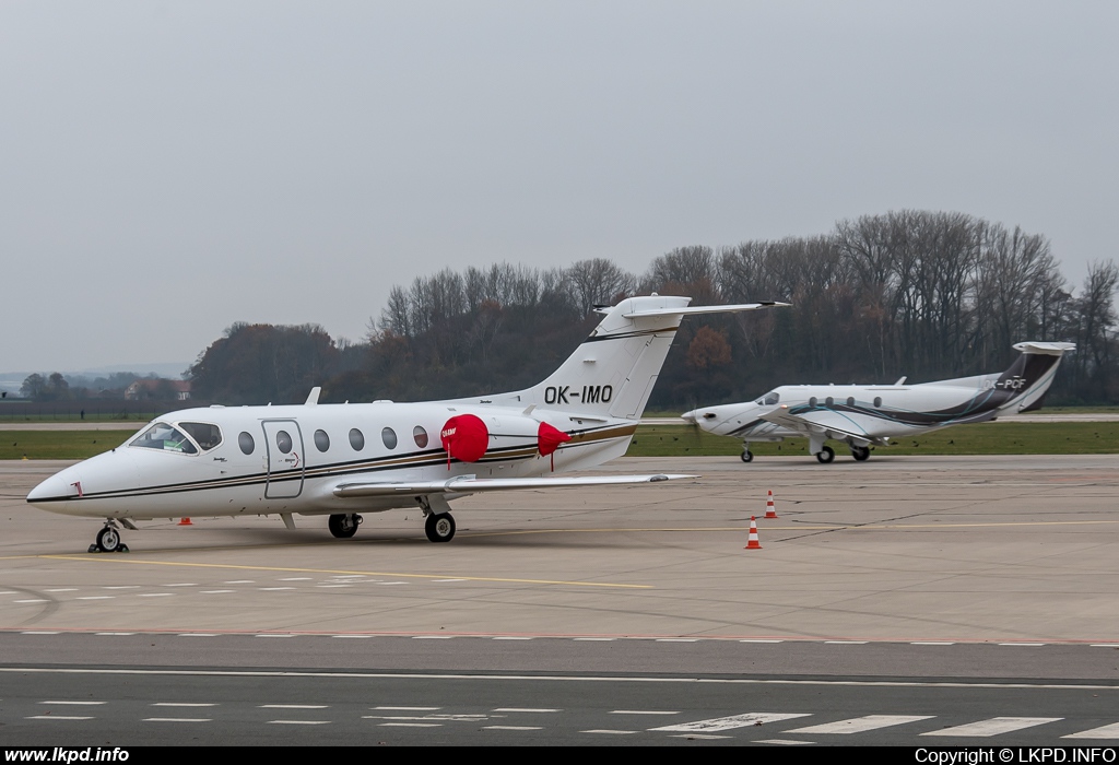 Airstream AS – Beech 400XP OK-IMO