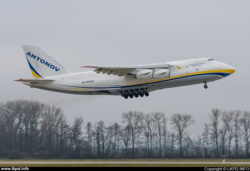 Antonov Design Bureau – Antonov AN-124-100M-150 UR-82009