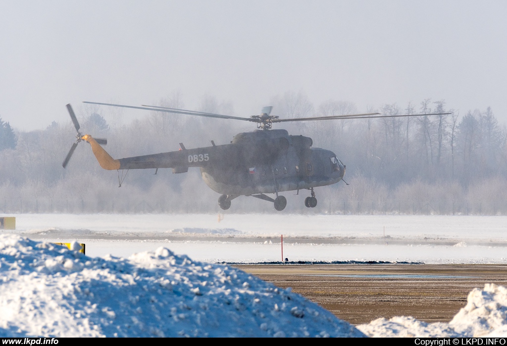 LOM-CLV – Mil Mi-17 0835