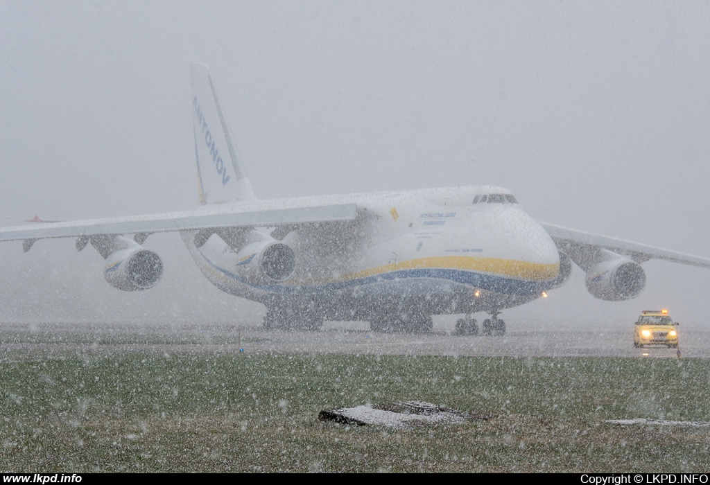 Antonov Design Bureau – Antonov AN-124-100M-150 UR-82008