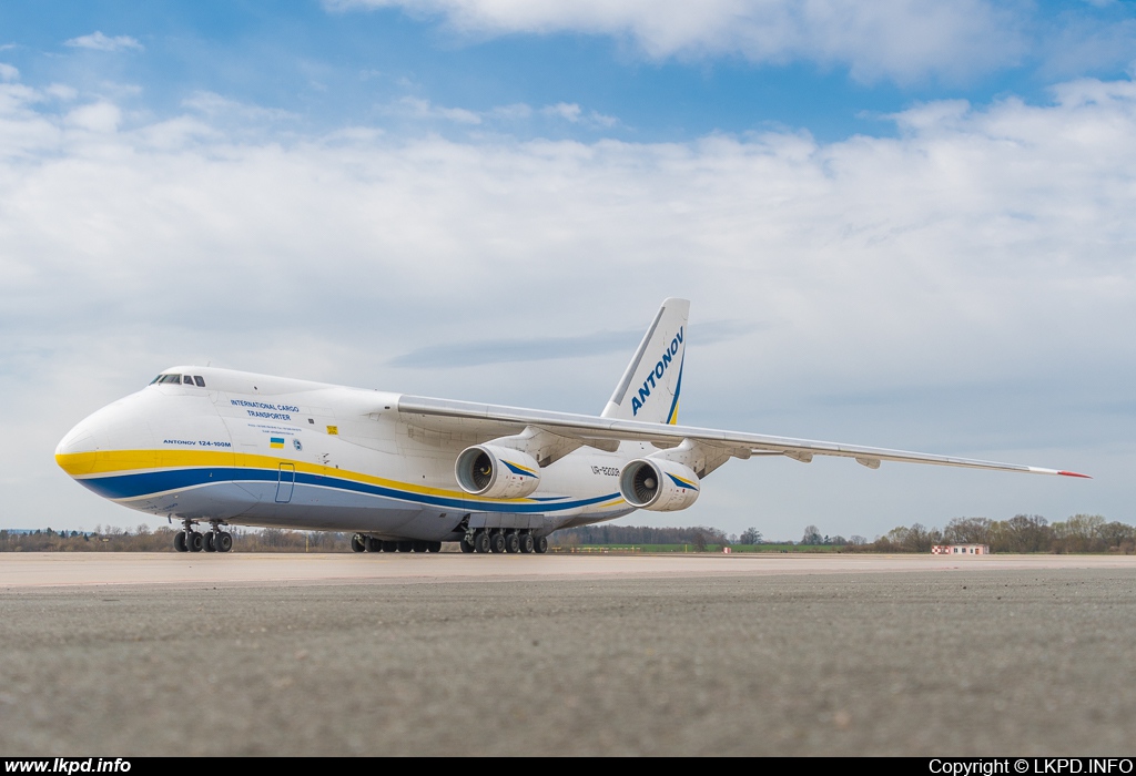 Antonov Design Bureau – Antonov AN-124-100M-150 UR-82008