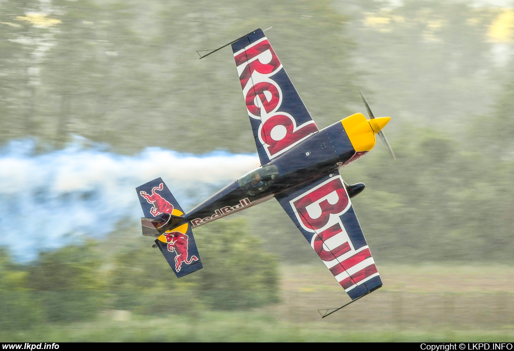 Private/Soukrom – Extra EA-300SR OK-SON