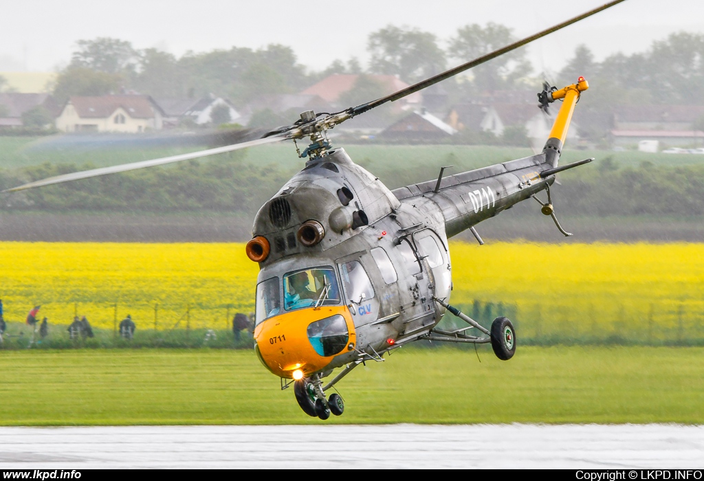 LOM-CLV – Mil Mi-2 0711