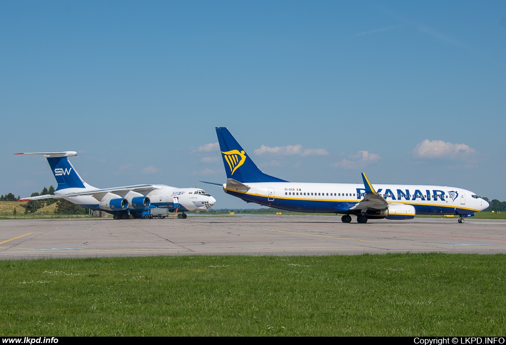 Ryanair – Boeing B737-8AS EI-DCR