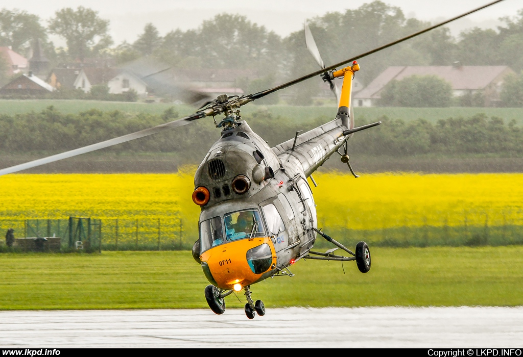 LOM-CLV – Mil Mi-2 0711