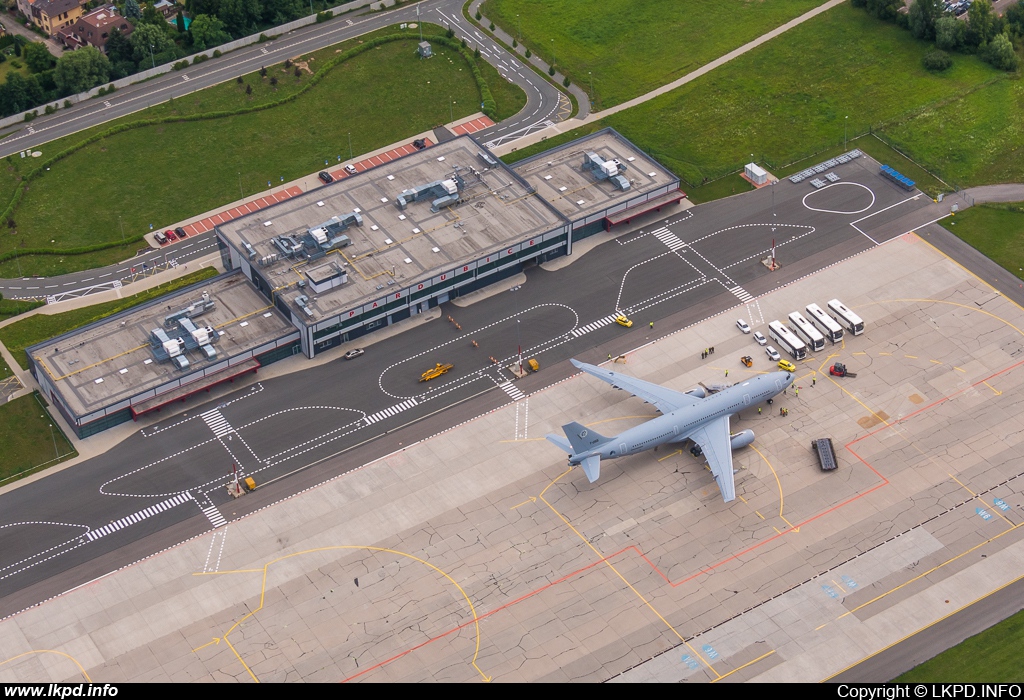 NETHERLANDS AIR FORCE – Airbus A330-243MRTT T-055