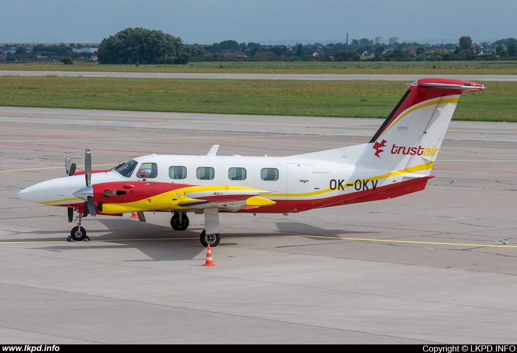 Trust Air – Piper PA-42-720/IIIA OK-OKV