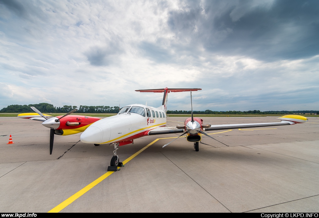 Trust Air – Piper PA-42-720/IIIA OK-OKV