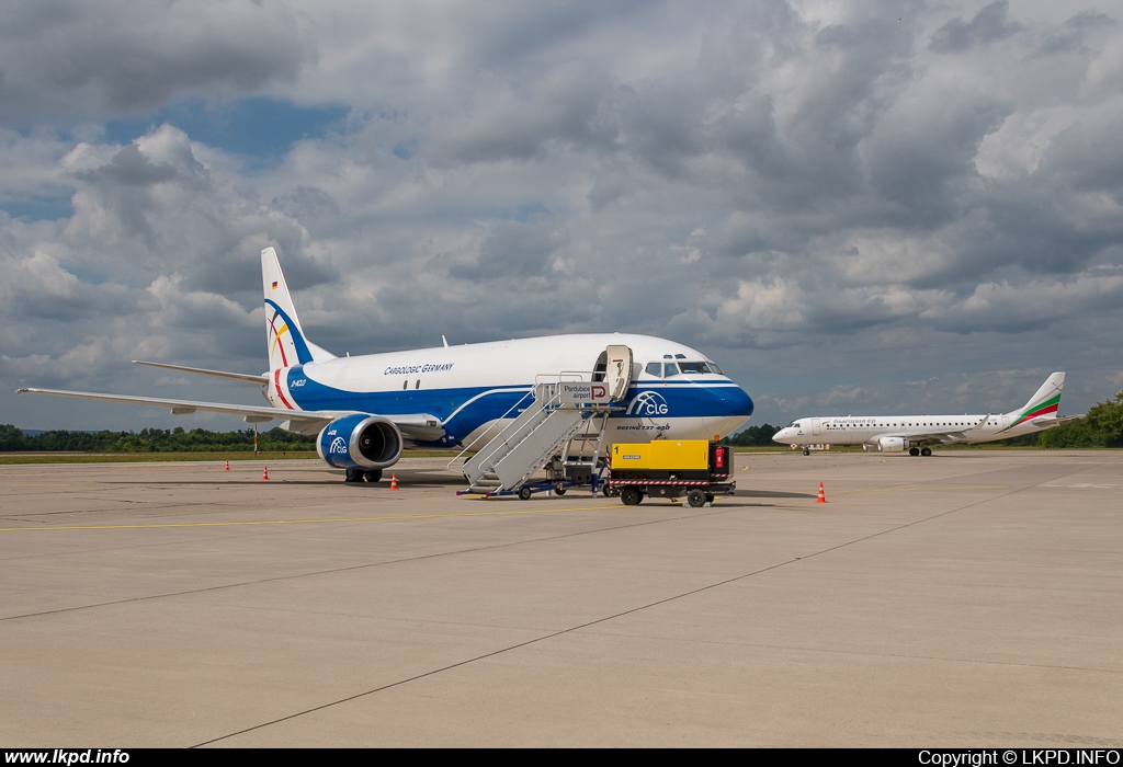 Cargo Logic Germany – Boeing B737-4H6(SF)  D-ACLO