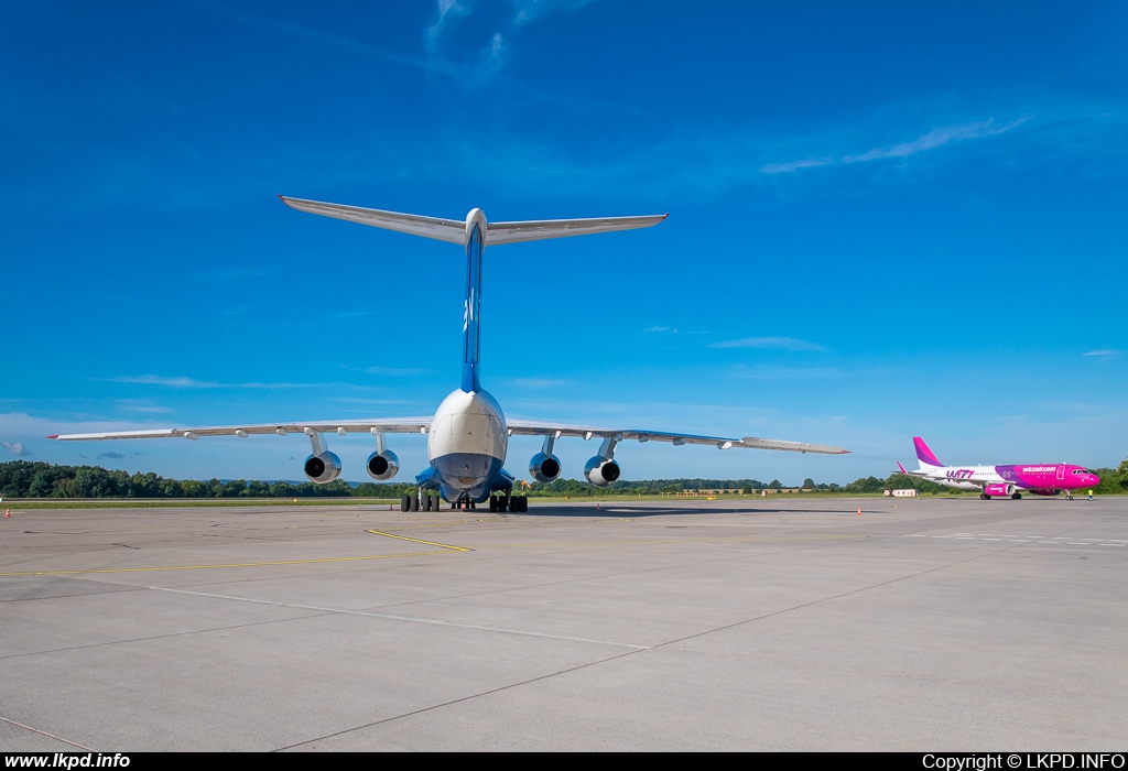 Silk Way Airlines – Iljuin IL-76TD-90SW 4K-AZ101