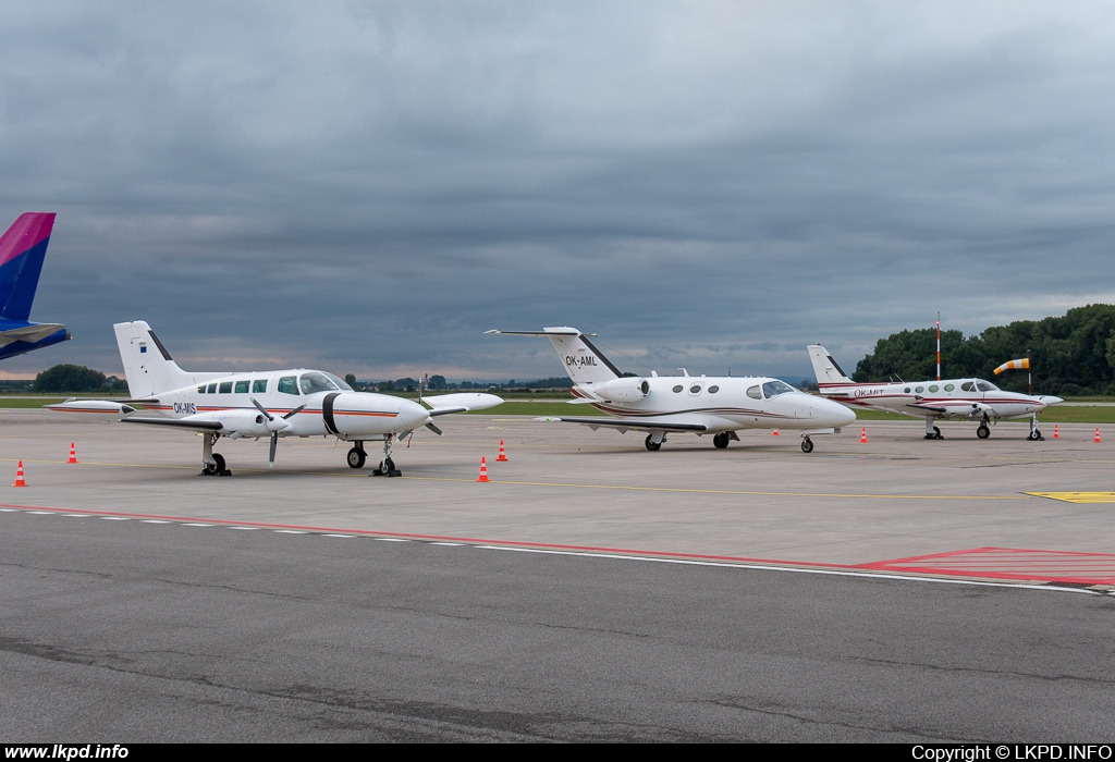 Primis – Cessna C402B OK-MIS