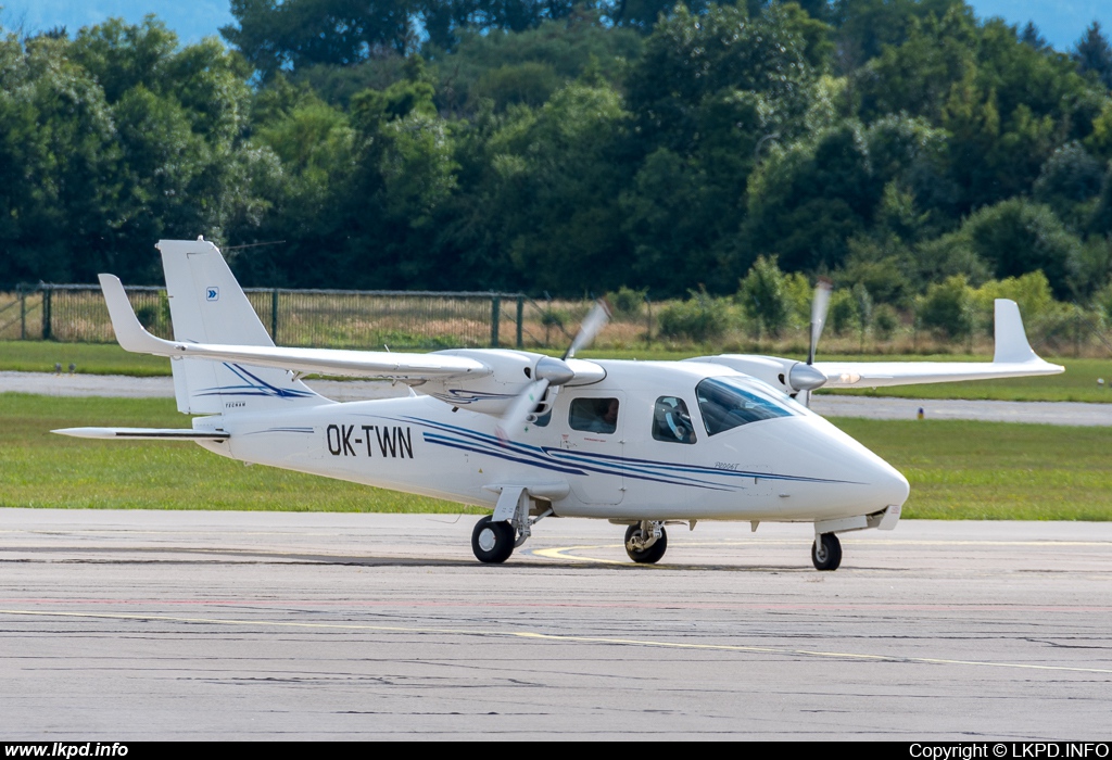 F-Air – Tecnam P-2006T OK-TWN