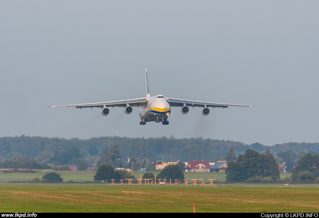 Antonov Design Bureau – Antonov AN-124-100M UR-82007