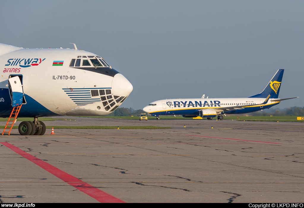 Ryanair – Boeing B737-8AS EI-ENI