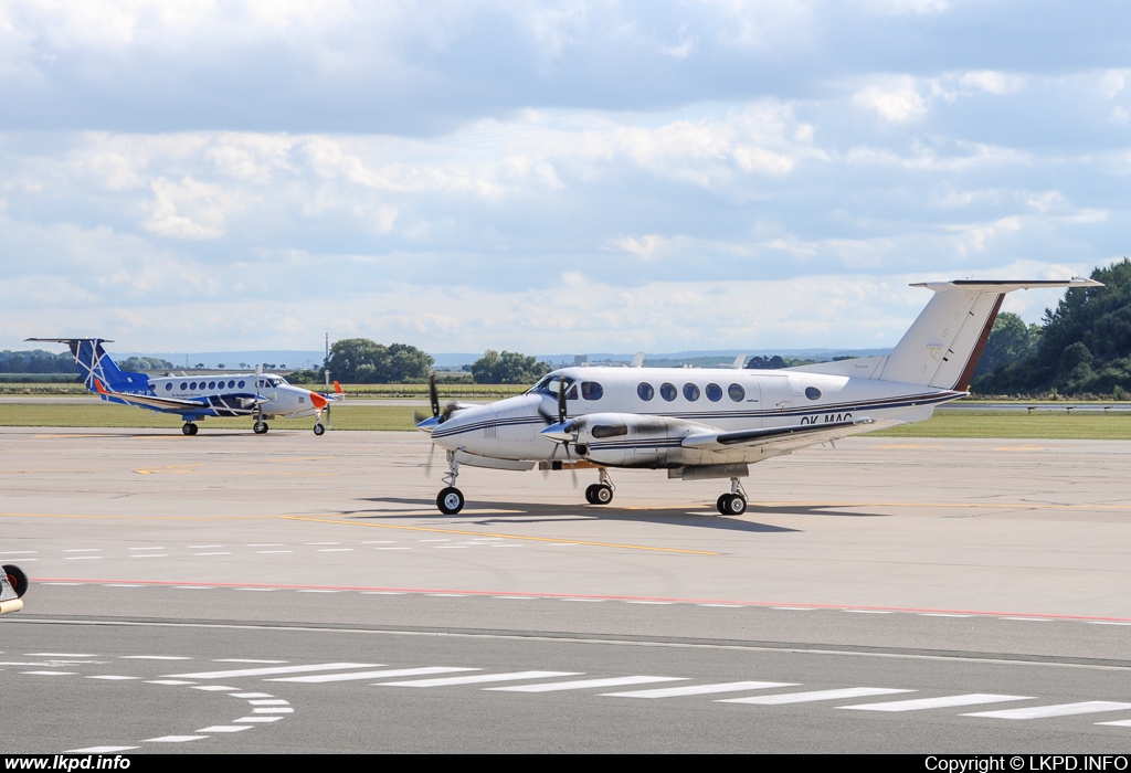 Private/Soukrom – Beech 200 OK-MAG