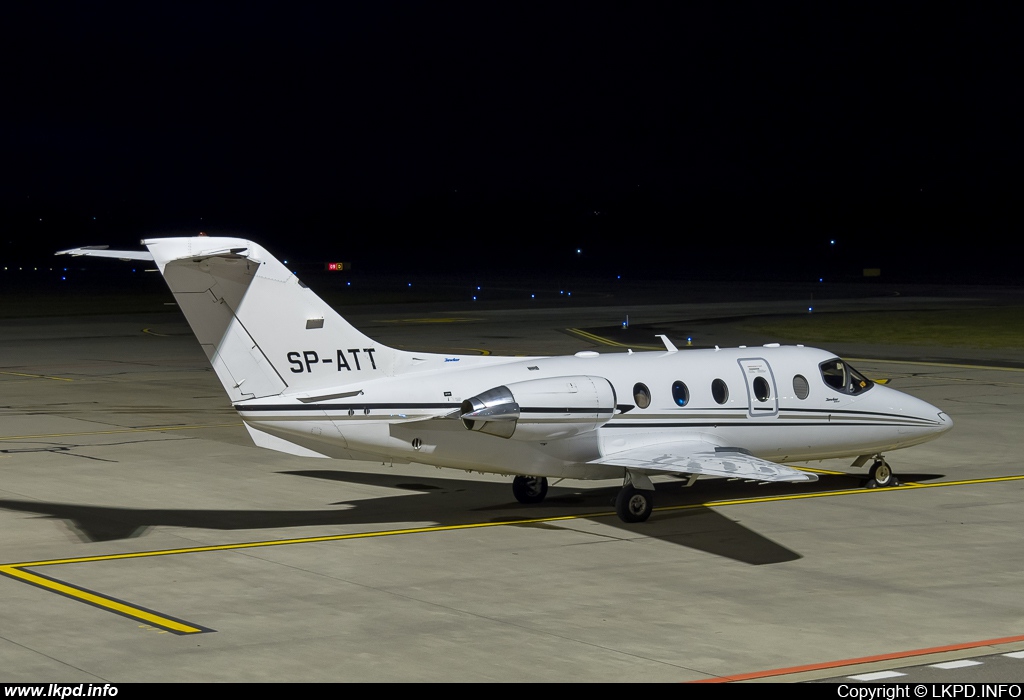 Private/Soukrom – Beech 400XP SP-ATT