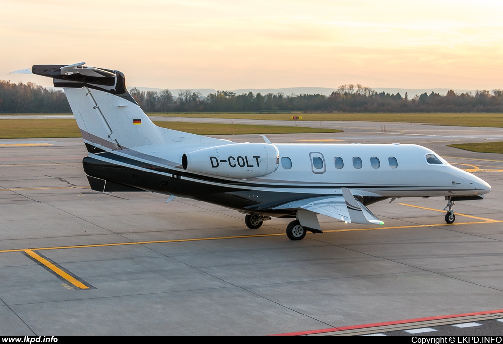 Private/Soukrom – Embraer EMB-505 Phenom 300 D-COLT