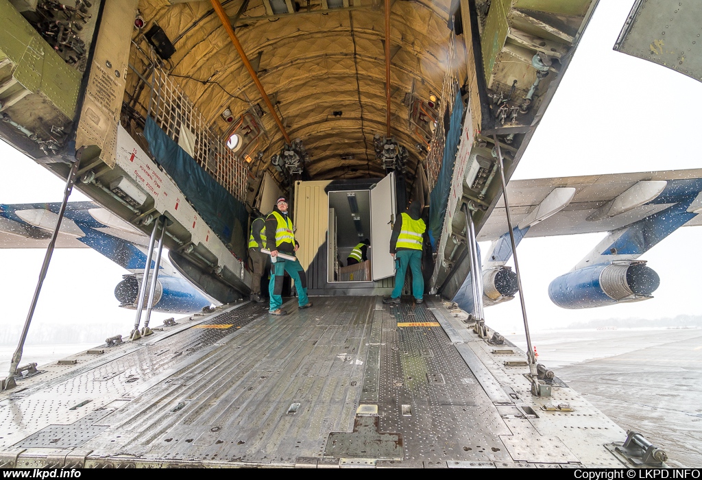 Silk Way Airlines – Iljuin IL-76TD 4K-AZ40