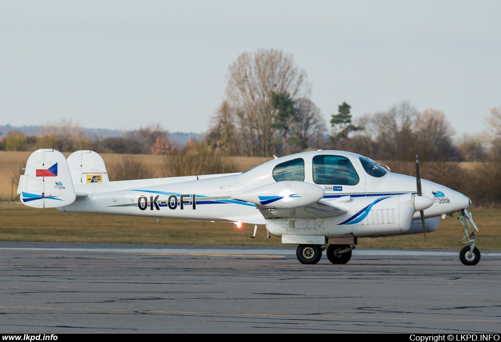 Aeropartner – Let L200A OK-OFI