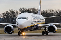 Ryanair – Boeing B737-8AS EI-ESV