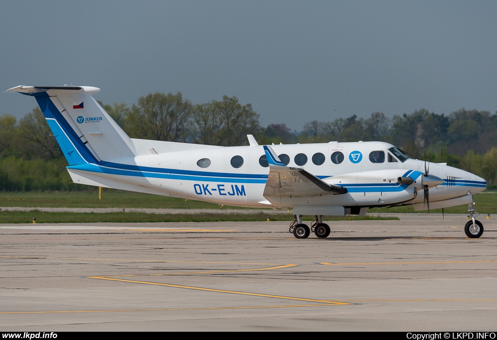 Junker – Beech 200GT/250 OK-EJM